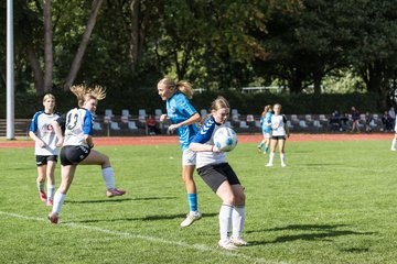 Bild 202 - wBJ VfL Pinneberg - Germania Schnelsen : Ergebnis: 15:1